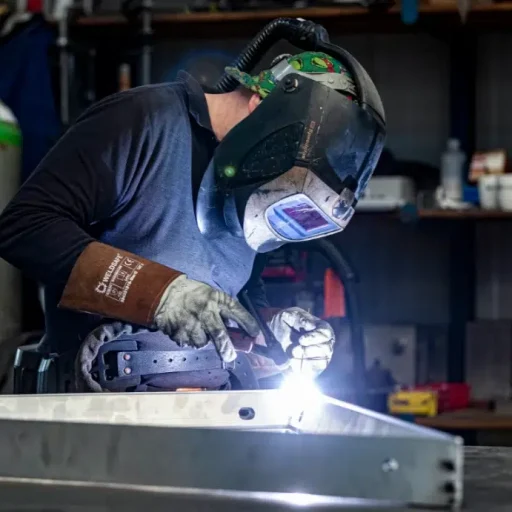 Van der Giessen werkplaats lassen (Middel)